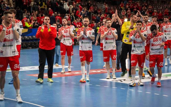 Dinamo a scris o pagina importantă în istoria sa europeană de handbal, obținând cea mai clară victorie a sezonului în Liga Campionilor, 33-23 (12-11) cu echipa norvegiană Kolstad Handball