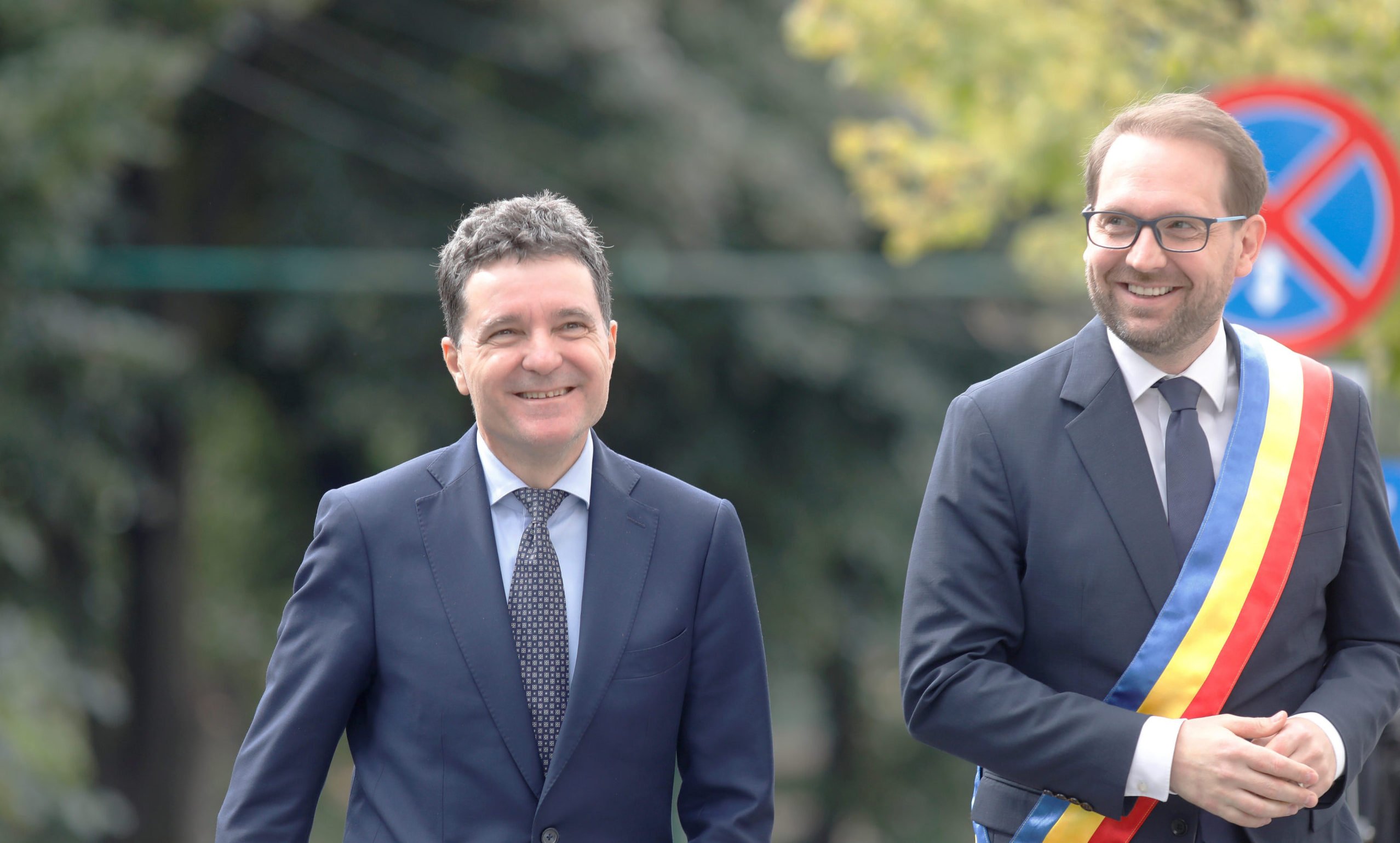 Dominic Fritz dezvăluie întâlniri săptămânale cu Nicușor Dan la Cotroceni: o politică de dialog discretă în inima Capitalei Tensiunile și contradicțiile din sanul administrației locale a Bucureștiului au fost, adesea, subiecte de dezbatere publică intense, însă recent, o altă dimensiune a comunicării la vârf a ieșit la iveală