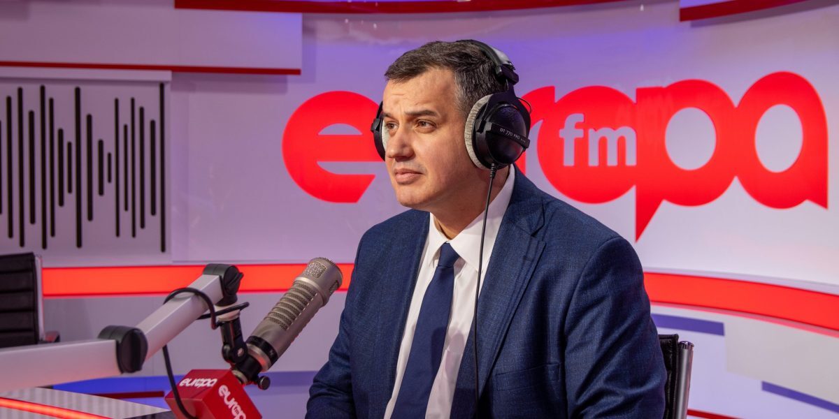 România, imbold pentru securitate și poziționare europeană în contextul global România se află într-un moment de tensiune geopolitică, în ciuda faptului că este membră NATO, are un parteneriat strategic solid cu Statele Unite și beneficiază de fonduri europene pentru dezvoltare