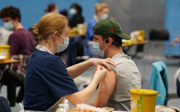 Un focar de meningită izbucnit în sud-estul Angliei, soldat cu două decese și zeci de îmbolnăviri, a reevaluat nivelul de pregătire al Europei în fața unei potențiale răspândiri a bolii