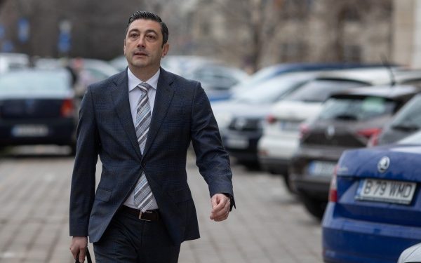 Procurorul general al României, Alexandru Florența, vizează postul de șef adjunct al DIICOT, însă implicarea sa în procedura de selecție pare să fie umbrită de declarații ambigue și posibile lipsuri de transparență, situație ce a stârnit controverse în rândul magistraților și în mediul juridic