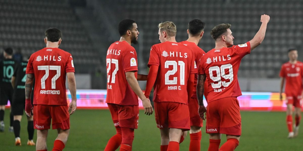 Fotbaliștii lui Dinamo, după abandonul suporterilor: „Eram în febra meciului”