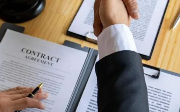 În lumea afacerilor, verificarea juridică a contractelor nu mai este doar o etapă formală, ci un proces esențial care poate influența semnificativ rezultatul unei tranzacții