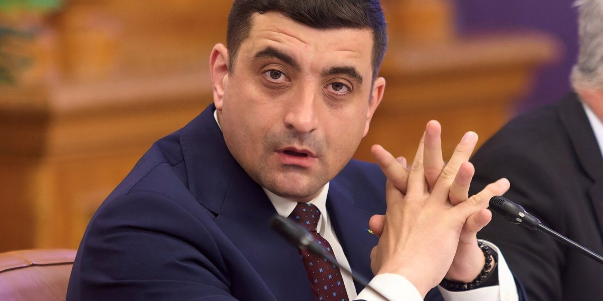 Octavian Hoandră despre USR și AUR: „Niște neterminați, iar Simion are doar 60 de cuvinte în vocabular”