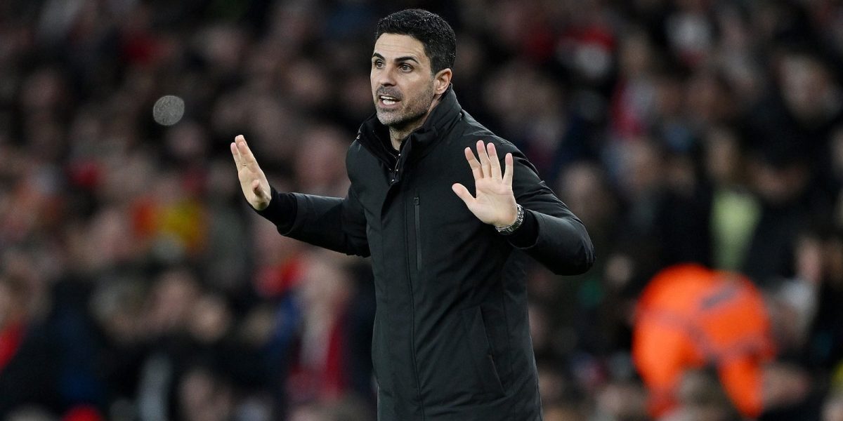 Arsenal își păstrează conducerea în Premier League după o victorie dificilă împotriva lui Chelsea Arsenal continuă să își apere poziția de lider în Premier League după o victorie strânsă, scor 2-1, în fața rivalei Chelsea, într-un meci plin de tensiune și momente decisive