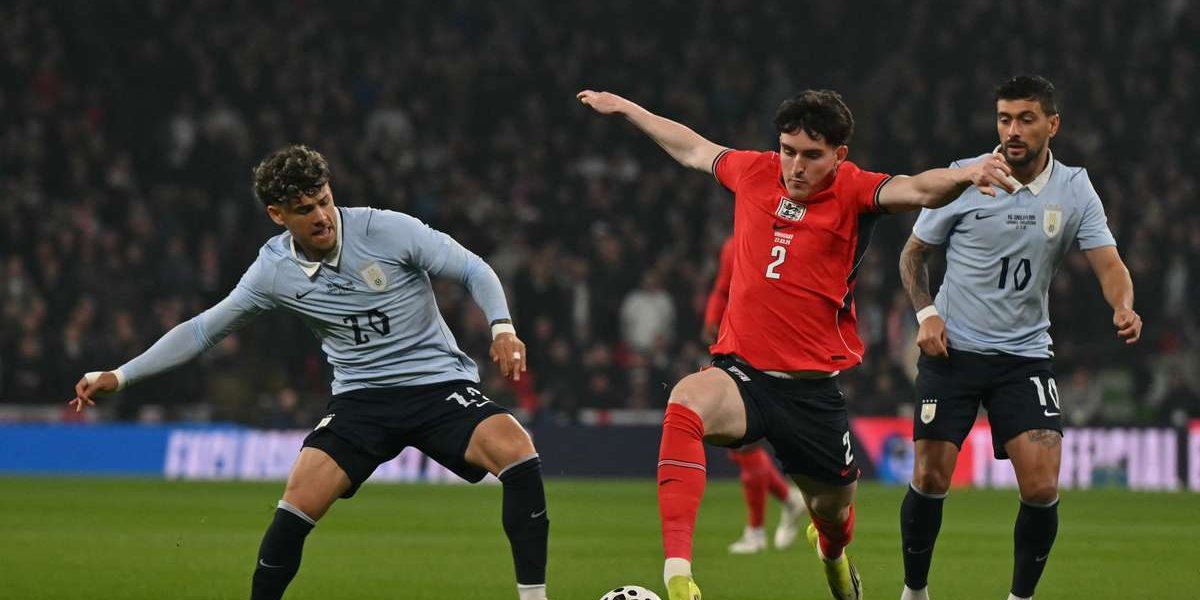 Rezultat modest pentru Anglia: remiză cu Uruguay într-un meci amical cu incidente îngrijorătoare În ciuda așteptărilor, amicalul dintre Anglia și Uruguay s-a terminat cu scorul de 1-1, într-un meci plin de momente tensionate și întrebări pentru tehnicienii „Cei Trei Lei”