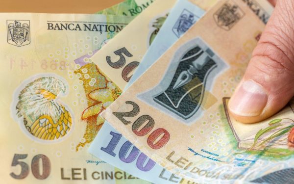 Guvernul României a luat joi decizia de a crește salariul minim brut de la 4.050 lei la 4.325 lei, începând cu 1 iulie 2026