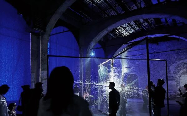 După patru decenii de izolare, aripa istorică a Muzeului Național Tehnic „Dimitrie Leonida” din București va fi redeschisă publicului sâmbătă, 28 martie 2026, marcând un moment de răscruce pentru instituție și patrimoniul tehnic românesc