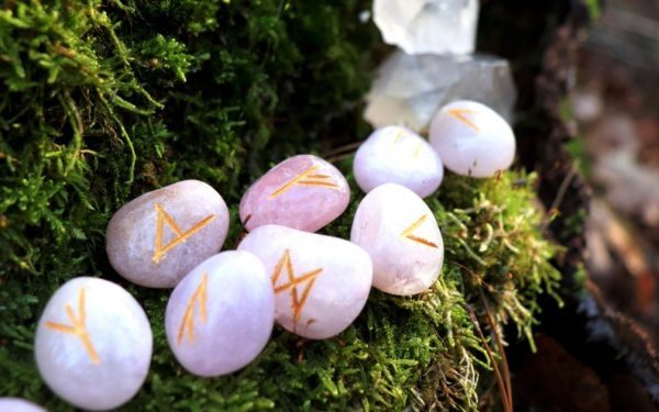 Horoscop aprilie 2026: zodia care trebuie să fie prudentă