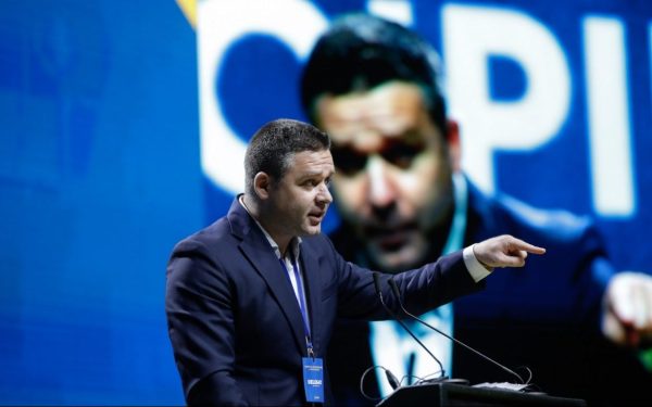 Primarul Bucureștiului anunță măsuri pentru a combate degradarea urbană extremă a capitalei Bucureștiul traversează o perioadă dificilă din punct de vedere al stării urbane, problemele de degradare și dezordine fiind mai vizibile ca niciodată