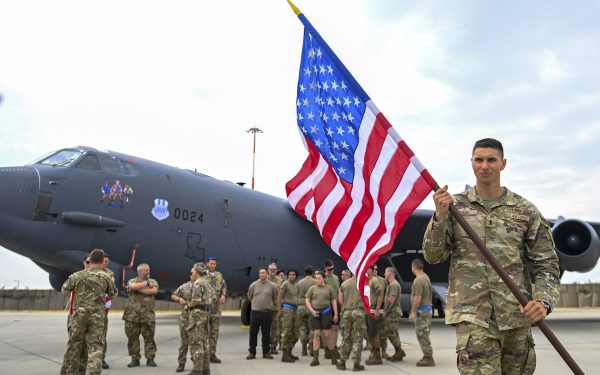 Mutare neobișnuită a avioanelor cisternă americane pe un aeroport militar din Bulgaria Unul dintre cele mai recente și intriguele mutări ale forțelor militare americane în Balcani a stârnit întrebări și analize, după ce Ministerul Apărării din Bulgaria a anunțat că avioane cisternă ale armatei americane au fost relocate pe un aeroport militar din țară