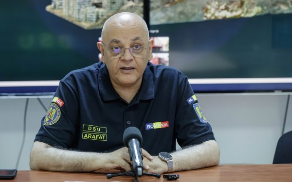 Exercițiul „Miercurea sirenelor” a fost amânat, dar întrebările despre utilitatea sa rămân în picioare Într-un an marcat deja de tensiuni internaționale și o stare de anxietate acută, autoritățile din România au decis să amâne planificatului exercițiu național de alarmare publică, „Miercurea sirenelor”, programat inițial pentru data de 4 martie