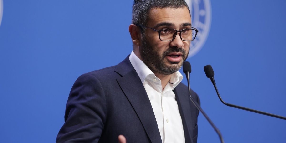 Ministerul Muncii atrage atenția asupra subfinanțării bugetare pentru anul în curs, semnalând o posibilă amenințare la adresa implementării măsurilor de sprijin social anunțate de Guvern