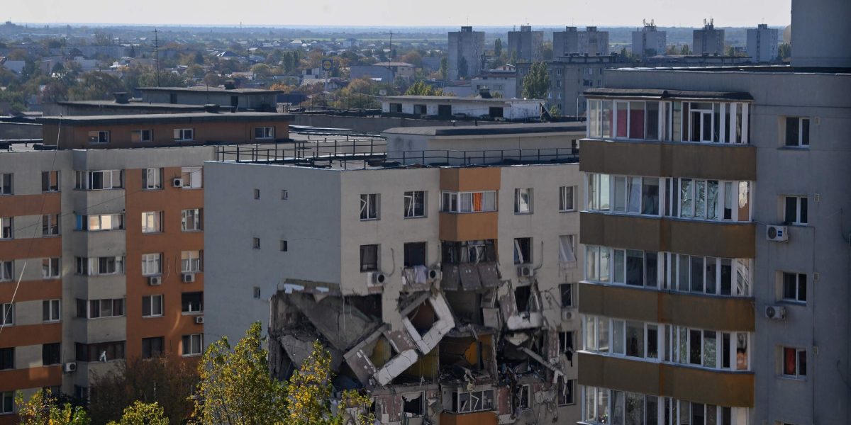 Primăria Capitalei analizează în continuare situația delicată a blocului din Rahova, afectat serios de explozia din octombrie 2025