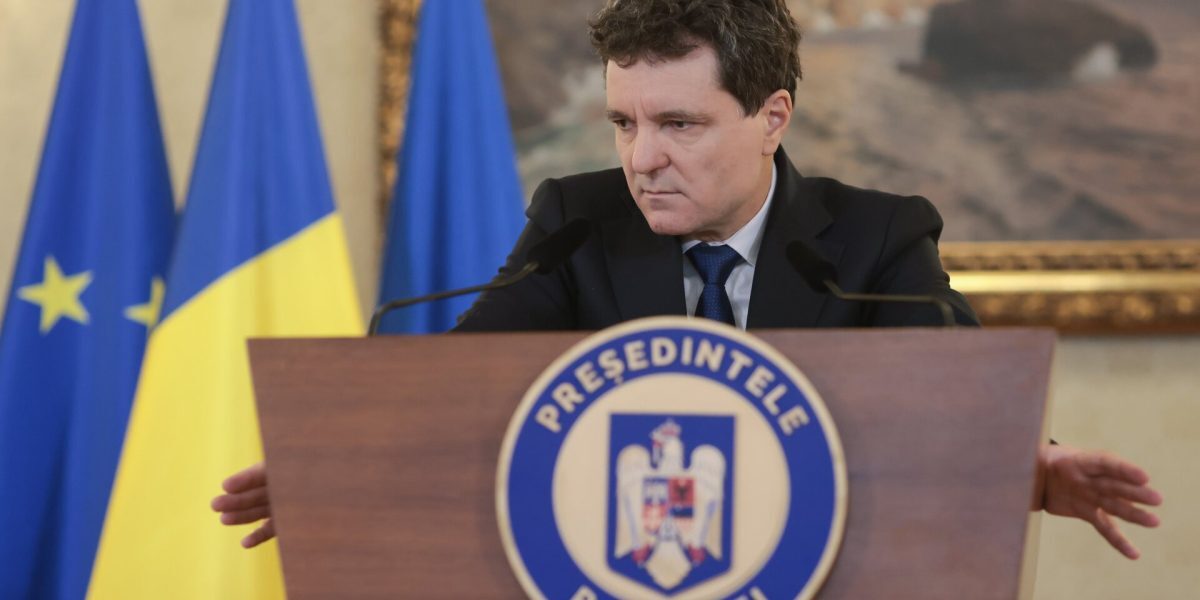 Nicușor Dan acuză instituții de control și anchete penale: conflict și critici virulente în prim-planul politicii locale Primarul general al Capitalei, Nicușor Dan, a lansat o serie de critici dure la adresa unor organisme naționale de control și reglementare, într-un mesaj publicat pe Facebook, evidențiind tensiuni și posibile intervenții în procesul administrativ al Bucureștiului