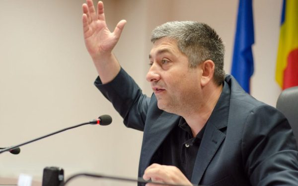 Consiliul Județean Cluj: 30% reducere de personal, echivalent cu 100 de angajați, și solicitare de înscriere a posturilor în programul Guvernului