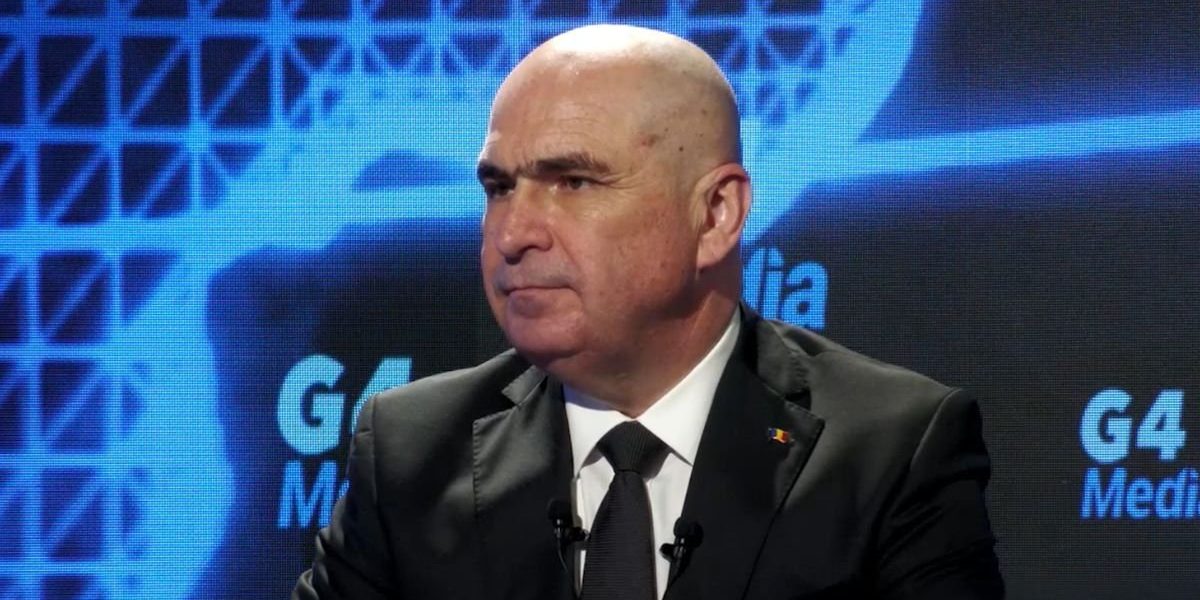 Premierul Ilie Bolojan anunță măsuri pentru controlul prețurilor la carburanți, dar evită TVA-ul din cauza procedurilor UE Guvernul României pregătește un nou pachet de măsuri pentru a tempera creșterea prețurilor la carburanți, în condițiile în care situația de pe piețele internaționale devine tot mai dificil de controlat