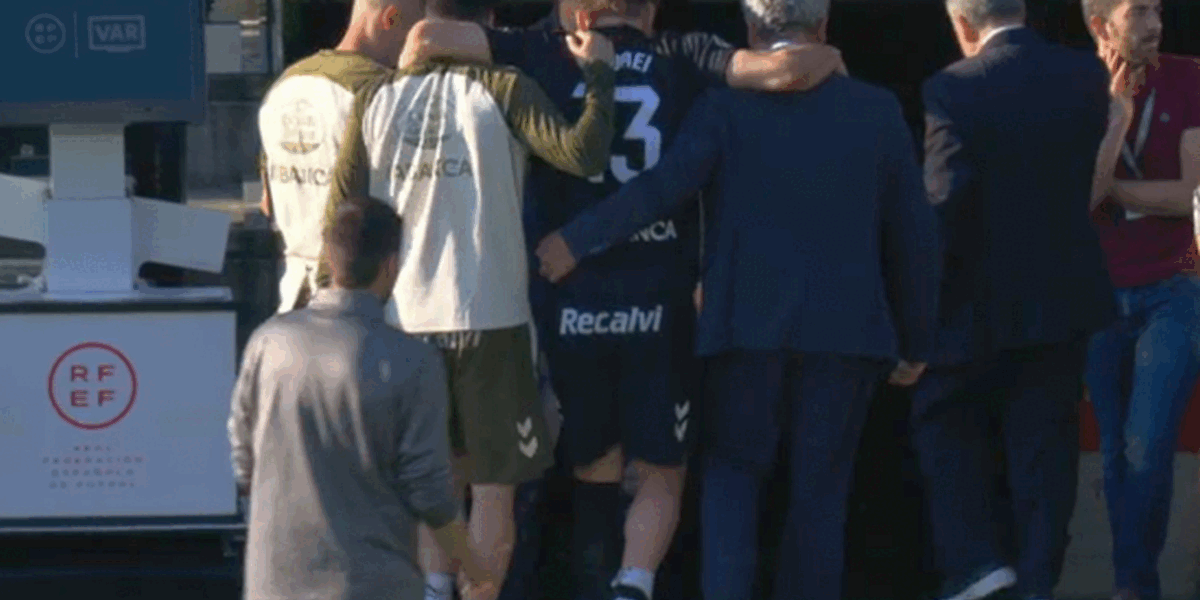 Ionuț Radu, portarul celor de la Celta Vigo și unul dintre cei mai promițători goalkeeperi ai naționalei României, se află în centrul atenției după meciul tumultuos de la Vigo, în urma căruia a încasat patru goluri în fața celor de la Alaves