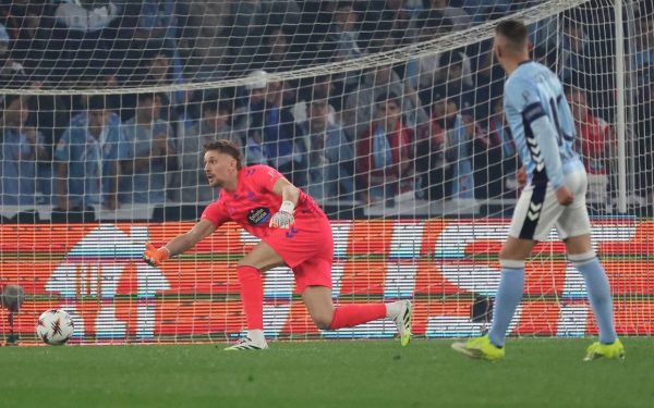 Gafă memorabilă a portarului Ionuț Radu în meciul Celta Vigo – Lyon, în timp ce spaniolii critică dur Internaționalul român Ionuț Radu s-a aflat în centrul unei situații incredibile în timpul partidei dintre Celta Vigo și Olympique Lyon, din cadrul optimilor de finală ale Europa League