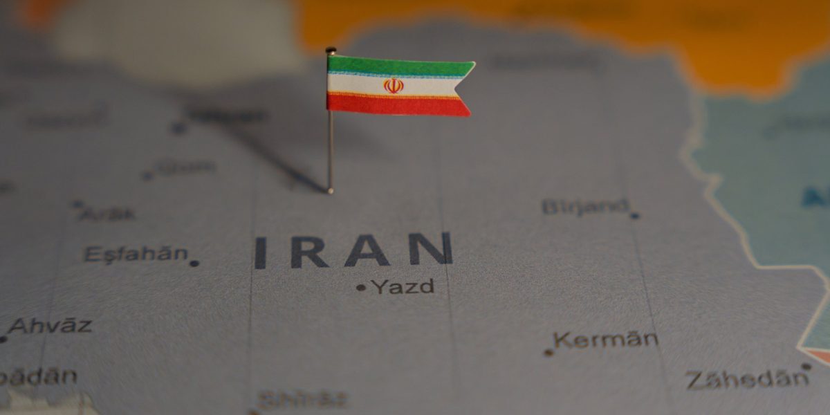 Extindere conflictului: războiul dintre SUA, Israel și Iran escaladează cu bombardamente fără precedent Sâmbătă marchează a opta zi de confruntări intense în regiunea Orientului Mijlociu, pe măsură ce războiul declarat între Statele Unite, Israel și Iran devine tot mai virulent