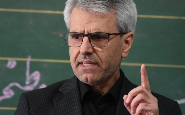 Iranul a avertizat oficial România că va răspunde pe plan politic și juridic dacă țara noastră va permite utilizarea bazelor militare pentru operațiuni împotriva Iranului de către forțele americane