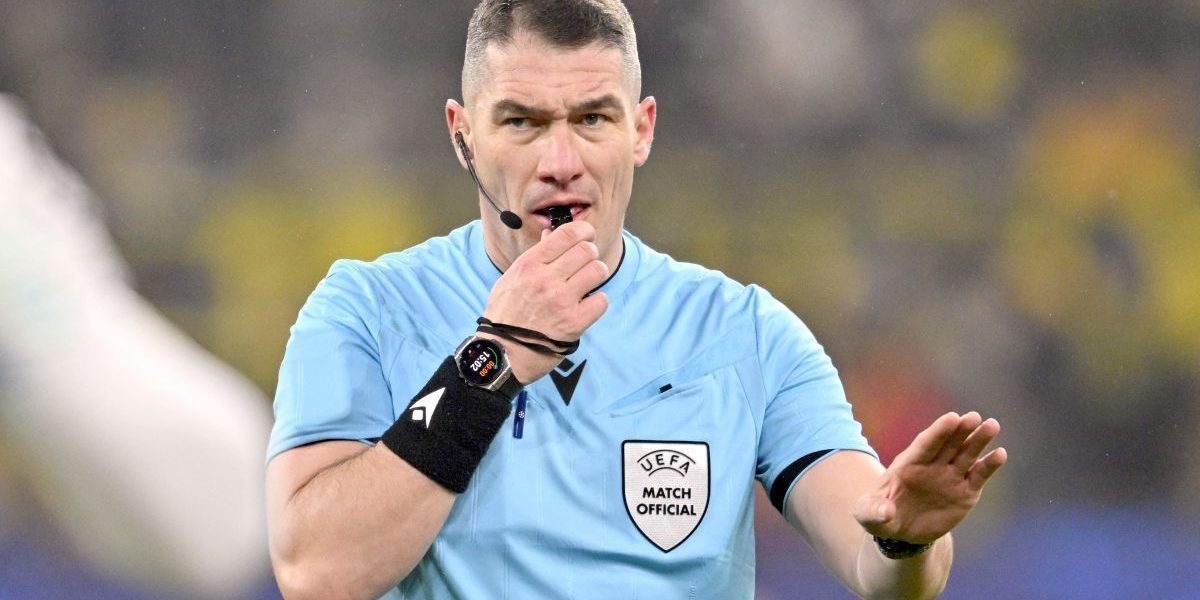 Istvan Kovacs, în centrul controversei după derby-ul Rapid – Dinamo Arbitrul român Istvan Kovacs, 41 de ani, cel mai experimentat oficial de pe lista FIFA, riscă suspendarea după decizia controversată din meciul Rapid – Dinamo, scor 3-2