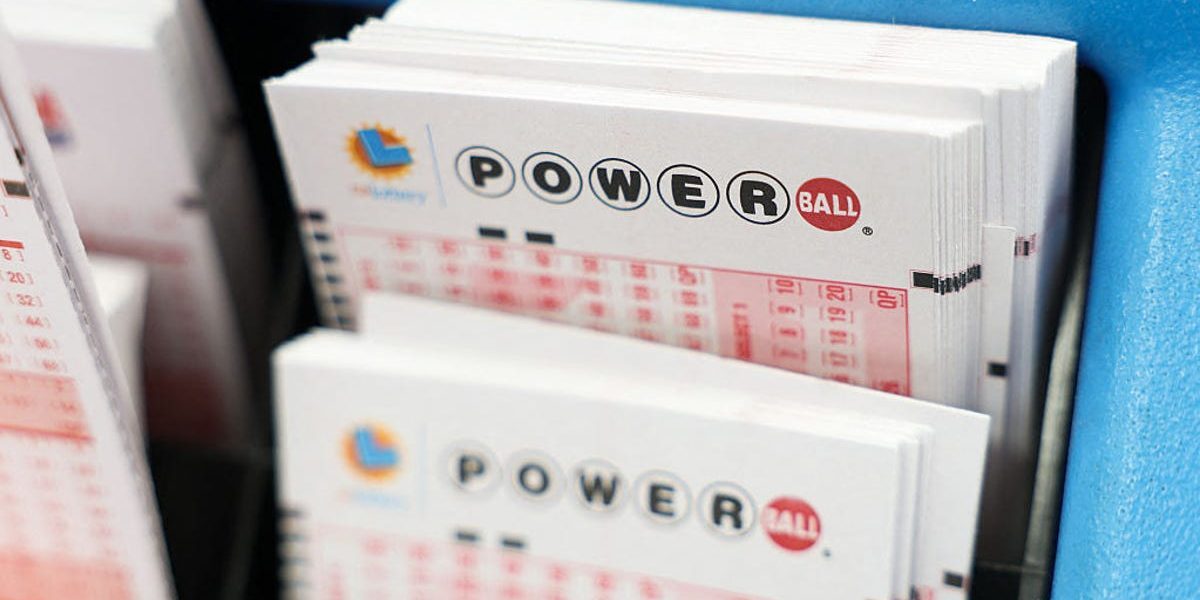Powerball în centrul atenției: Jackpot-ul crește și analiză a celor mai norocoase state din SUA Câștigul la loto powerball a ajuns la suma impresionantă de 89 de milioane de dolari, cu o valoare de cash de 40,5 milioane, înainte de extragerea de luni, 16 martie