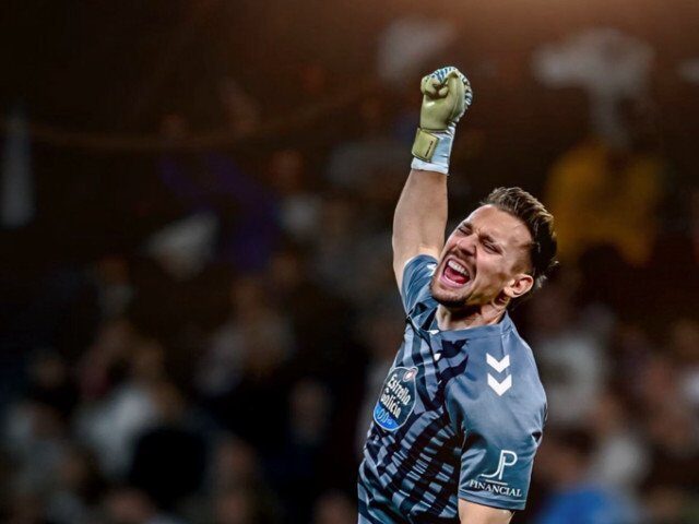 După o săptămână plină de tensiune și meciuri palpitante,Liga Profesionistă de Fotbal programează pentru această vineri două dueluri importante în cadrul SuperLigii
