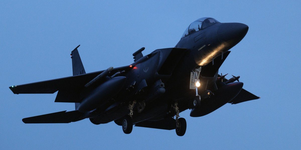 Relevanța avionului F-15 în războiul modern: exemplul operațiunii „Epic Fury”