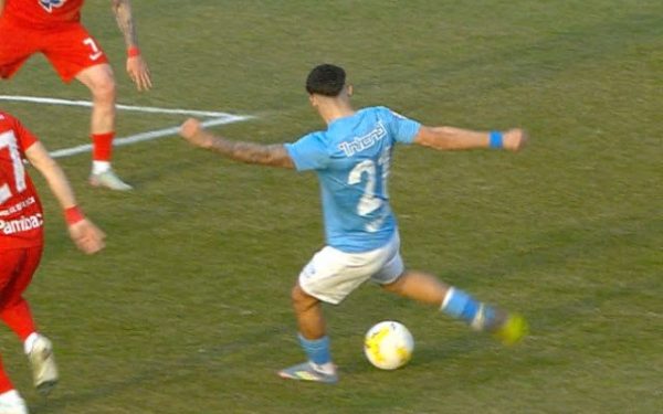 Voluntari, o victorie plină de suspans împotriva FC Bacău: moldovenii reversă scorul și obțin cele trei puncte în prelungiri Un meci tensionat și plin de răsturnări de situație a avut loc duminică în cadrul etapei a 20-a din Liga 2, pe terenul echipei FC Voluntari