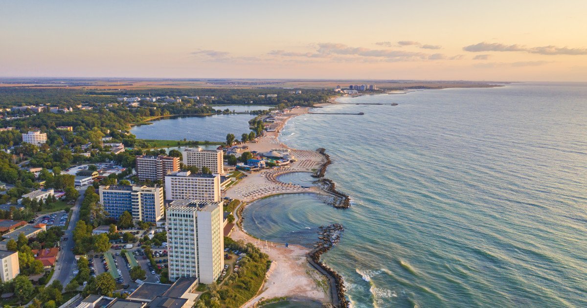 Camerele Deputaților au aprobat, miercuri, cu o majoritate covârșitoare, un proiect de lege care pentru prima dată în România introduce oficial o definire clară a conceptului de „resort turistic”