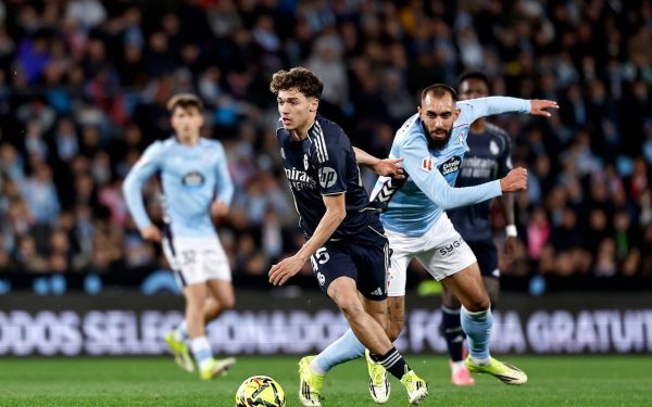 El Panda şi Swedberg, cei mai în formă, ameninţă Real Madrid în meciul de astăzi În contextul unei campanii decisive din Liga Campionilor, echipa Celta Vigo vine cu un echipament extrem de neaşteptat pentru confruntarea cu Real Madrid, în încercarea de a produce surpriza şi de a continua cursa spre calificare