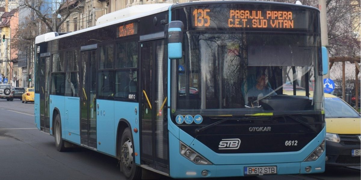 Modificări temporare în traseele de transport în comun din București, din cauza lucrărilor la infrastructura de tramvai Începând cu data de 1 aprilie 2026, circulația liniilor de autobuz din București va suferi modificări temporare, ca urmare a unei decizii a Societății de Transport București (STB)
