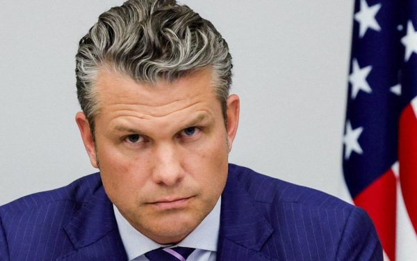 America își intensifică controlul asupra industriei AI: convocarea directă a CEO-ului Anthropic de către Pentagon Un nou capitol în dialogul tensionat dintre industria tehnologică și armata americană se scrie în aceste zile, odată cu convocarea pentru dialogul oficial dintre autoritățile de la Washington și unul dintre cei mai promițători producători de inteligență artificială