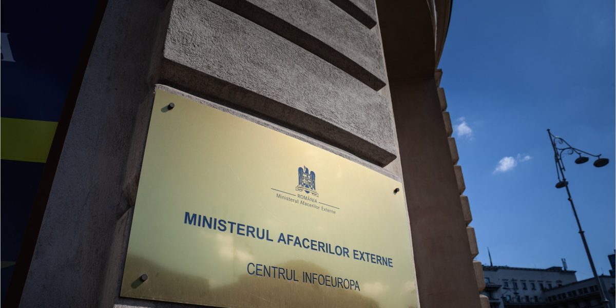 Ministerul Afacerilor Externe ordonă repatrierea personalului românesc din Israel, în contextul escaladării tensiunilor din Orientul Mijlociu Tensiunile din regiunea Orientului Mijlociu, care s-au intensificat în ultimele săptămâni, au determinat autoritățile române să ia măsuri preventive pentru protejarea cetățenilor și personalului diplomatic aflați în zonele sensibile