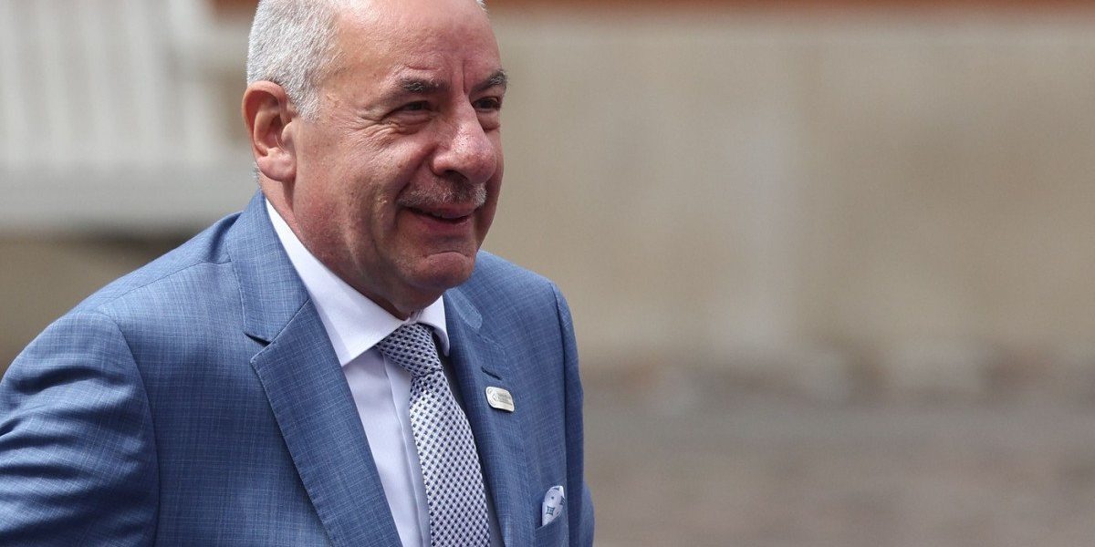 Tradiție și unitate: Zilele Maghiarilor de Pretutindeni, marcate prin evenimente ample la Târgu Secuiesc Un eveniment major dedicat comunității maghiare din întreaga lume a reunit duminică circa câteva mii de participanți în centrul orașului Târgu Secuiesc, într-o manifestare plină de semnificații pentru identitatea și cultura maghiară din România