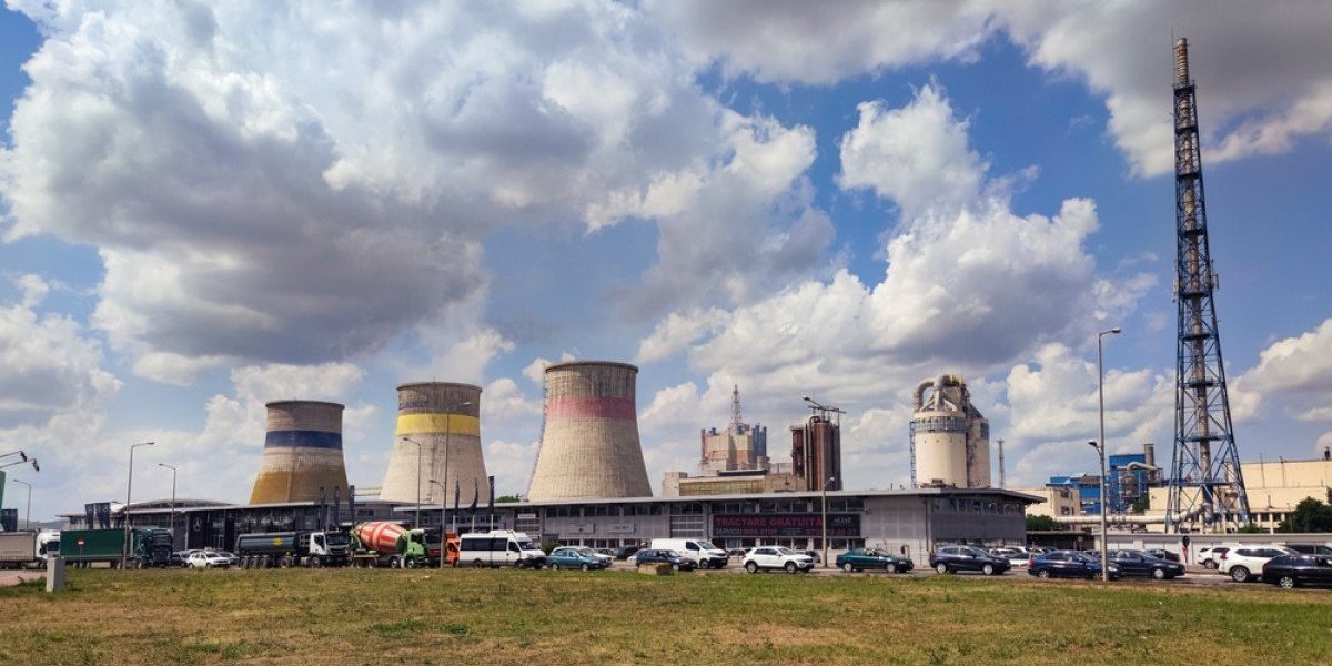 Dezastru pentru cel mai mare producător de îngrășăminte chimice din România: Azomureș își reduce drastic operațiunile din cauza costurilor tot mai ridicate ale gazului natural Unul dintre cele mai importante nume din industria agricolă românească, Azomureș, se află din nou în centrul atenției după anunțul oficial privind închiderea temporară a unei părți semnificative a activităților sale