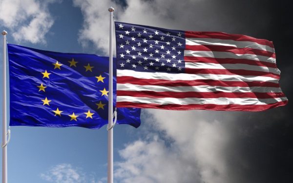 Românii, între UE și SUA: preferințele pentru poziționare (sondaj)