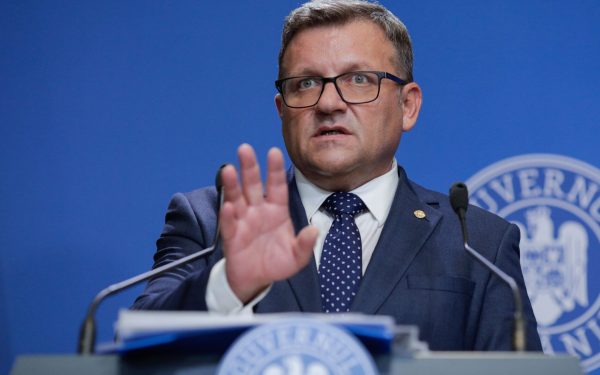 PSD rămâne ferm: reducerea pachetului social nu e o opțiune Reactie dură din partea social-democraților la insistențele guvernului de a contura un nou pachet social, pe fondul controversatului plan de ajustare fiscală și a nemulțumirilor generate de măsurile economice adoptate recent