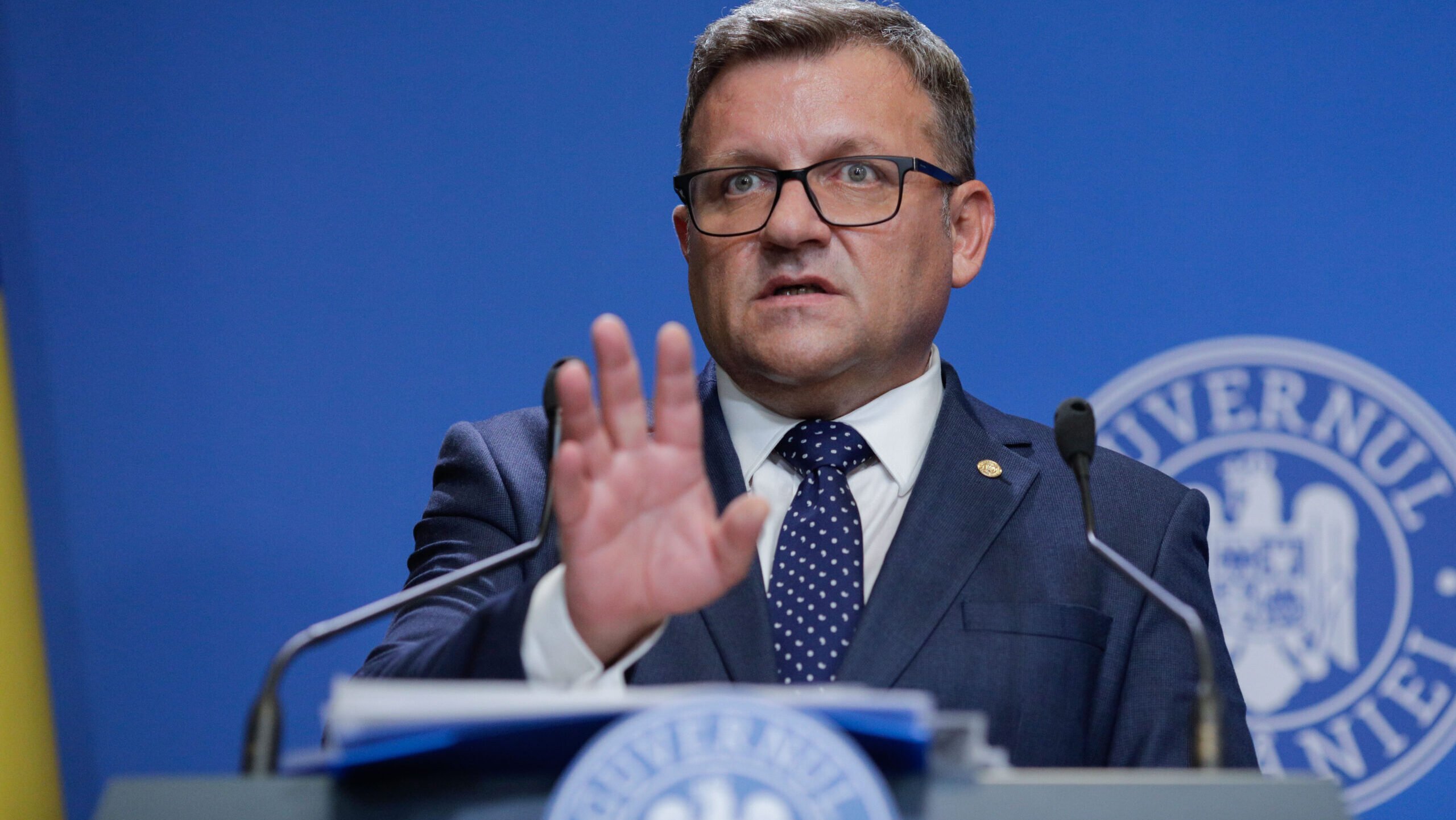 PSD rămâne ferm: reducerea pachetului social nu e o opțiune Reactie dură din partea social-democraților la insistențele guvernului de a contura un nou pachet social, pe fondul controversatului plan de ajustare fiscală și a nemulțumirilor generate de măsurile economice adoptate recent