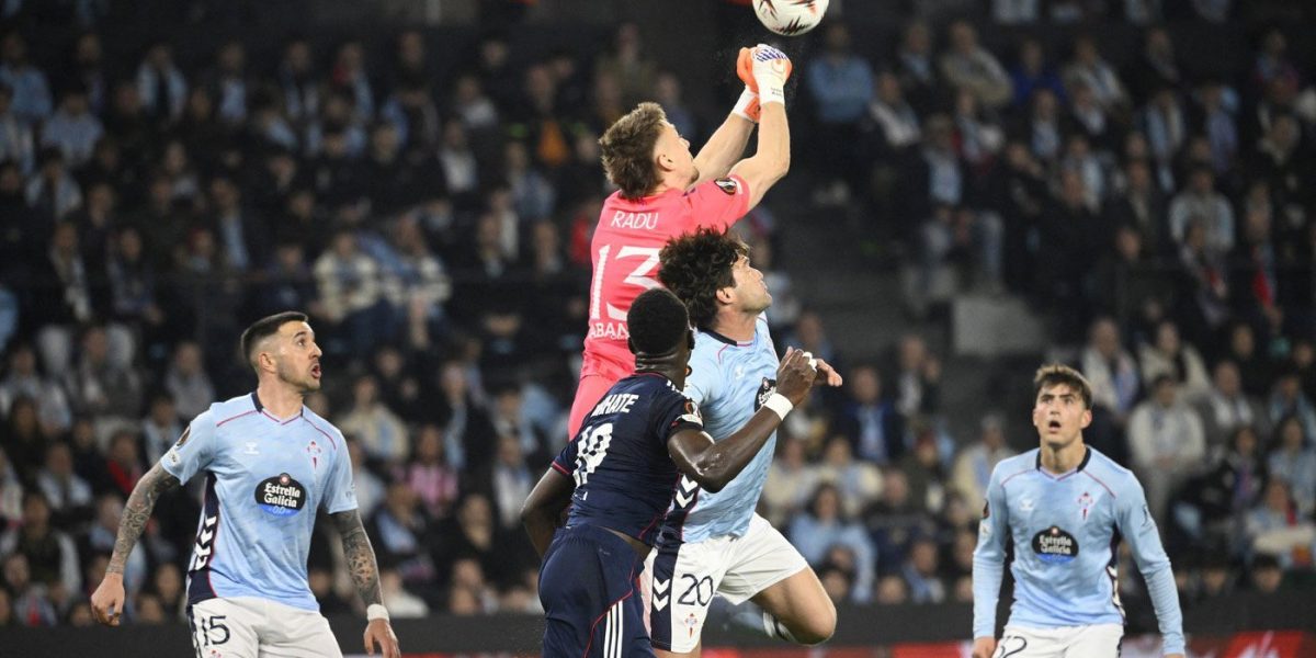 Primele meciuri din faza optimilor de finală ale UEFA Europa League și UEFA Conference League au adus pe stadione emoții intense și momente de răsturnări spectaculoase, lăsând fani și specialiști cu ochii în lacrimi de bucurie sau cu inima strânsă de tensiune