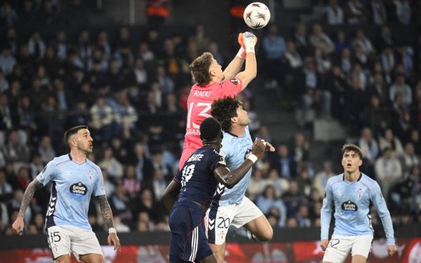 Primele meciuri din faza optimilor de finală ale UEFA Europa League și UEFA Conference League au adus pe stadione emoții intense și momente de răsturnări spectaculoase, lăsând fani și specialiști cu ochii în lacrimi de bucurie sau cu inima strânsă de tensiune