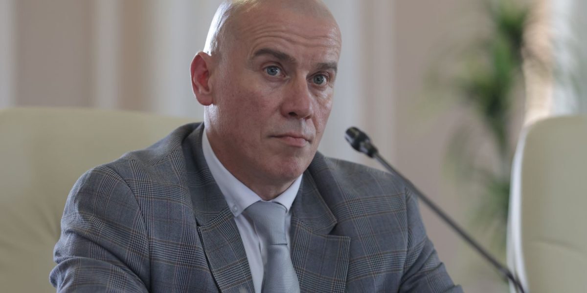 Senatul a dezbătut și votat luni, începând cu ora 16:00, o moțiune simplă adresată ministrului Culturii din partea UDMR, Andras Demeter