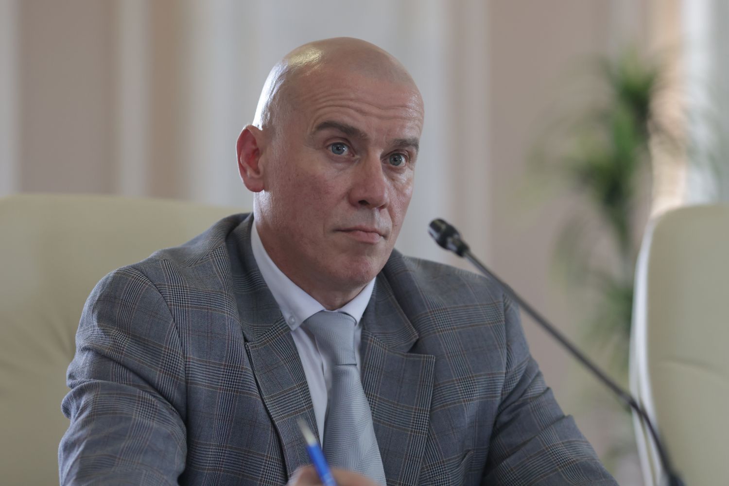 Senatul a dezbătut și votat luni, începând cu ora 16:00, o moțiune simplă adresată ministrului Culturii din partea UDMR, Andras Demeter