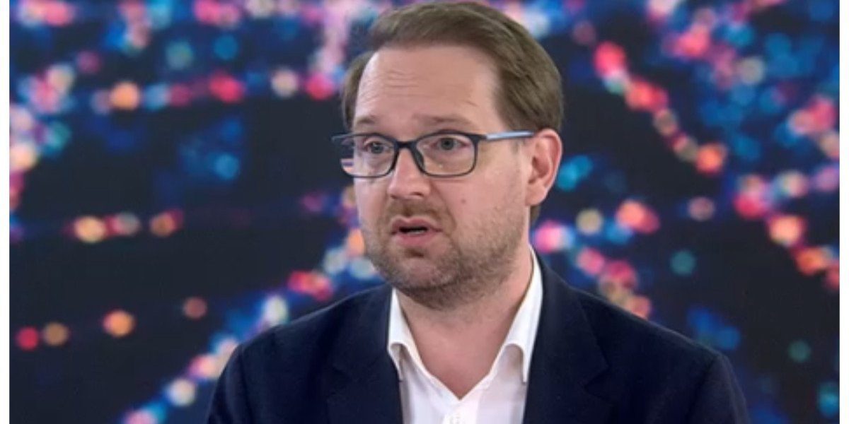 Domnic Fritz, președintele USR, a tras un semnal de alarmă luni seară, într-o intervenție la Digi24, referitor la negocierile tensionate din Parlament privind pachetul de ajutoare sociale, evidențiind poziția fermă a PSD