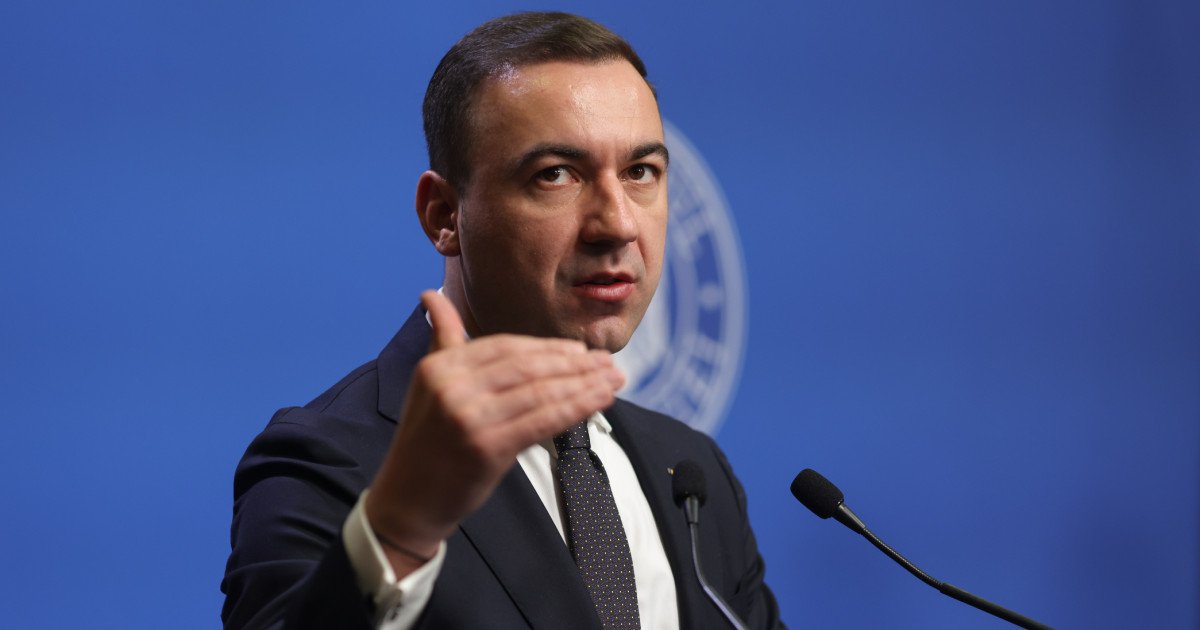 Creșterea semnificativă a prețurilor la carburanți a atras atenția și a stârnit îngrijorări în rândul românilor, odată cu intensificarea conflictului din Orientul Mijlociu