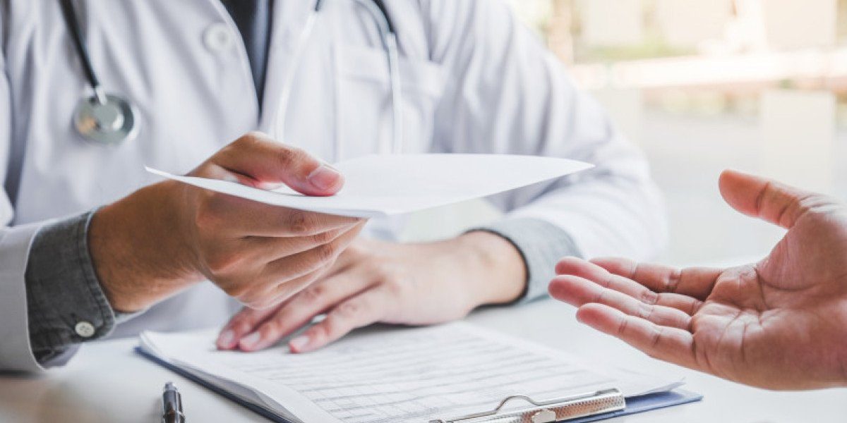 Senatul a adoptat recent un amendament esențial care schimbă radical regulile privind concediile medicale plătite, oferind anumite excepții de la obligația de a plăti indemnizația pentru prima zi de boală