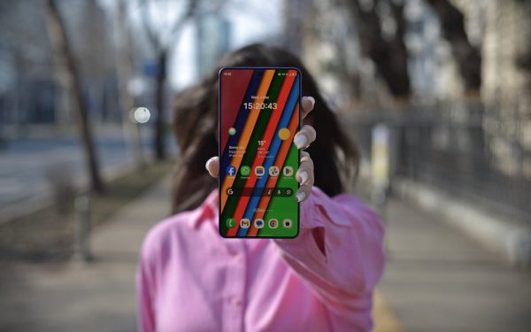 Samsung a lansat zilele trecute noul Galaxy S26 Ultra, un flagship care păstrează tradiția de a oferi tehnologie de ultimă oră, dar la un preț ce depășește considerabil cel al generației anterioare