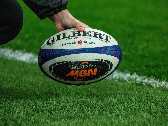 Ireland și Țara Galilor se duelează într-un meci decisiv din Turneul celor Șase Națiuni, transmis în direct la Digi Sport 3 Într-o zi crucială pentru acest sezon al Turneului celor Șase Națiuni, Irlanda și Țara Galilor se întâlnesc în unul dintre cele mai așteptate meciuri ale ediției