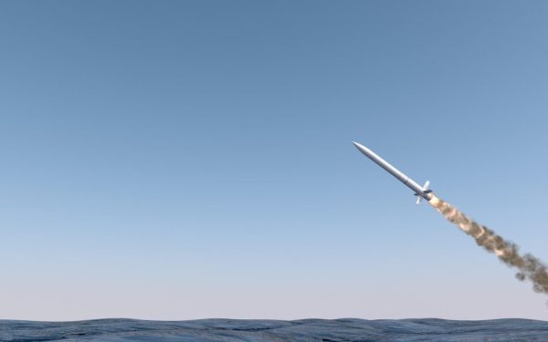 O rachetă balistică lansată din Iran, ce a traversat spațiul aerian al Irakului și Siriei, a fost interceptată de sistemele NATO dislocate în estul Mediteranei, anunță oficialii turci